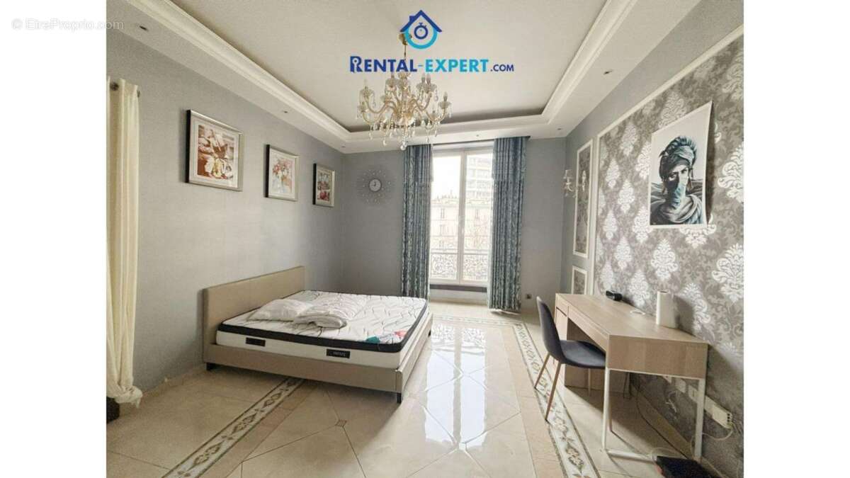 Appartement à PARIS-10E