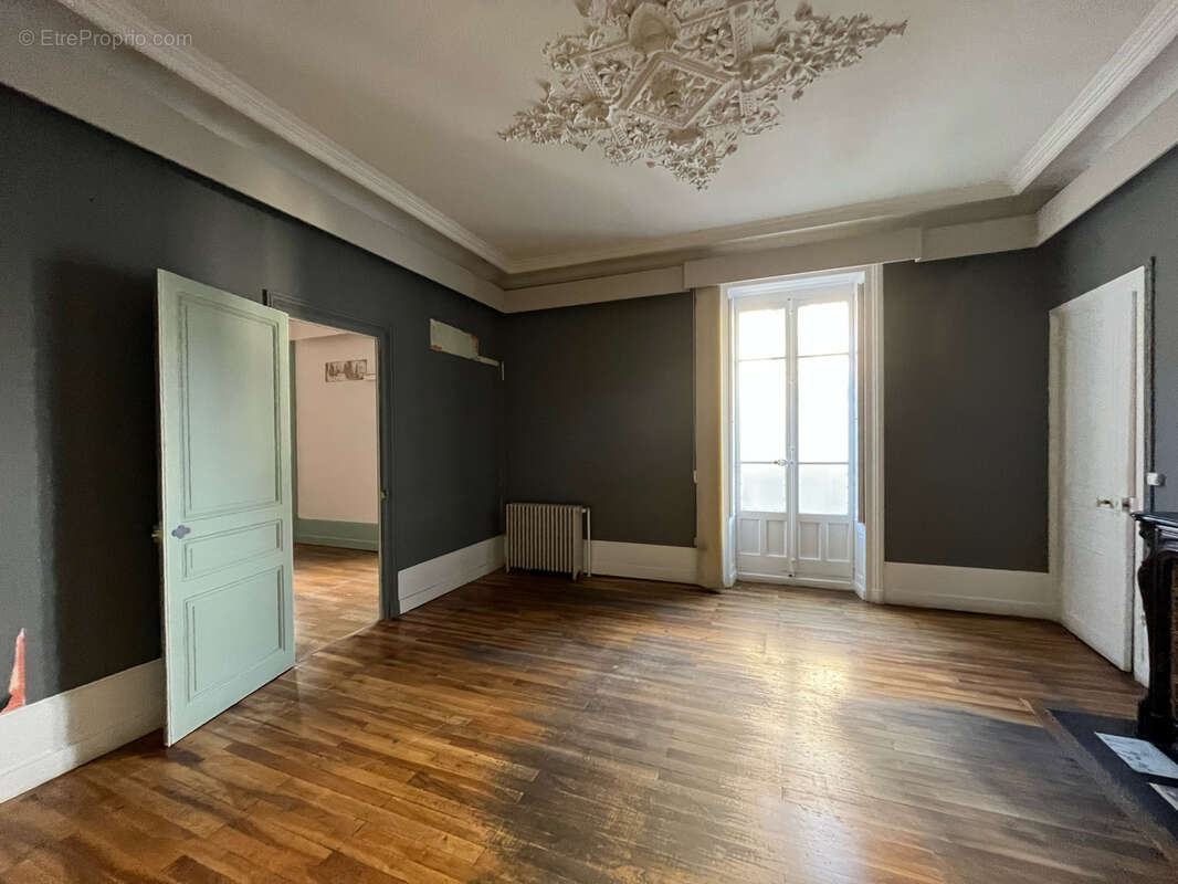 Appartement à VIZILLE