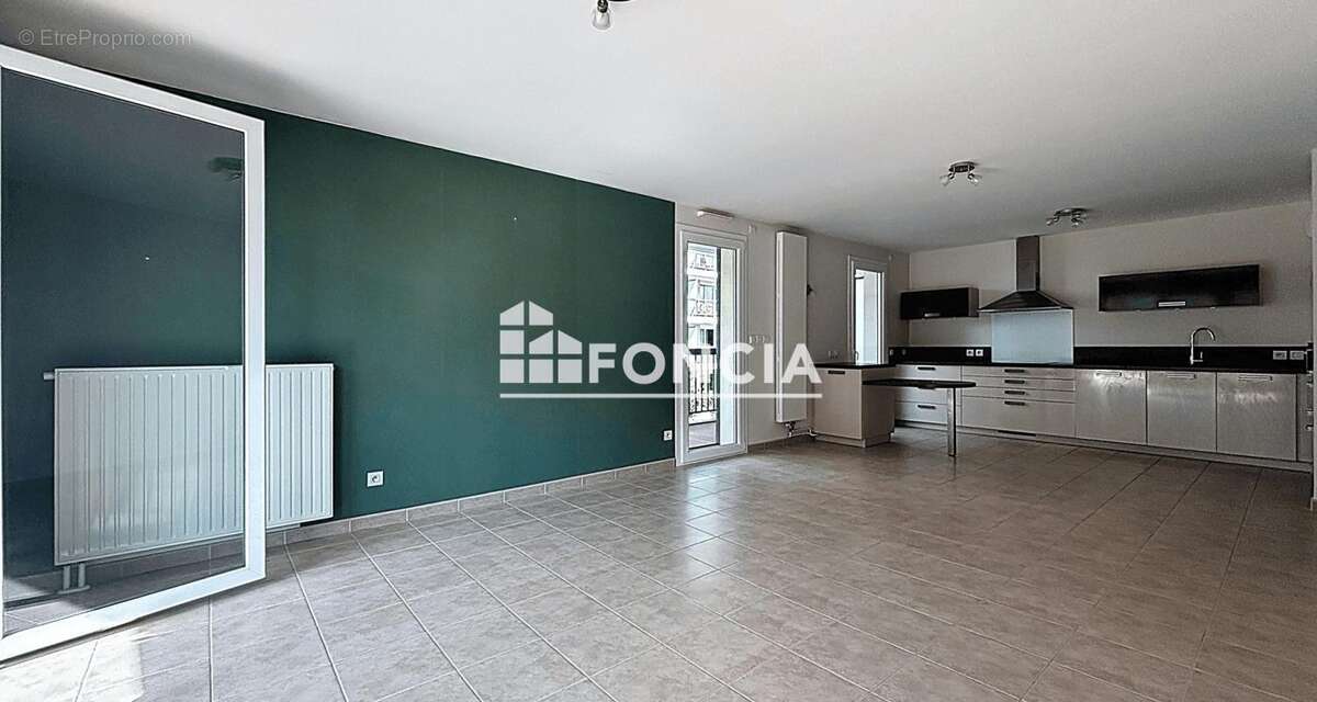 FONCIA CAEN - Spacieux T5 de 107m² avec 30m² de balcons - photo 4