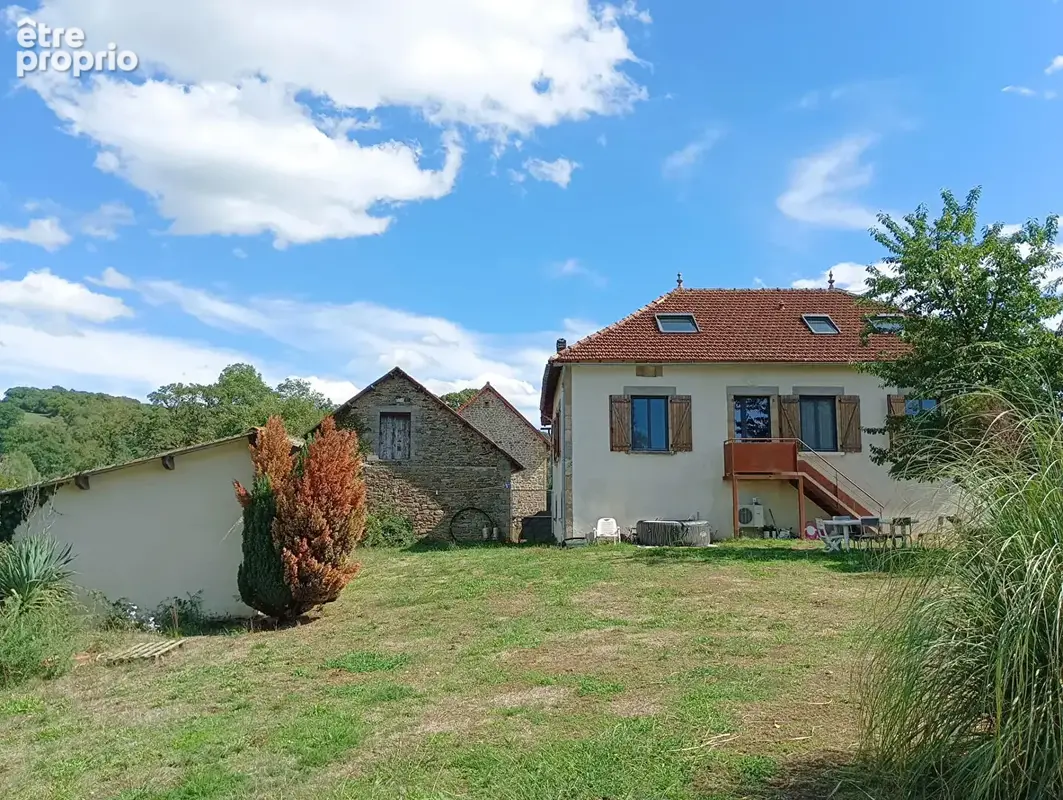 Maison à AYNAC