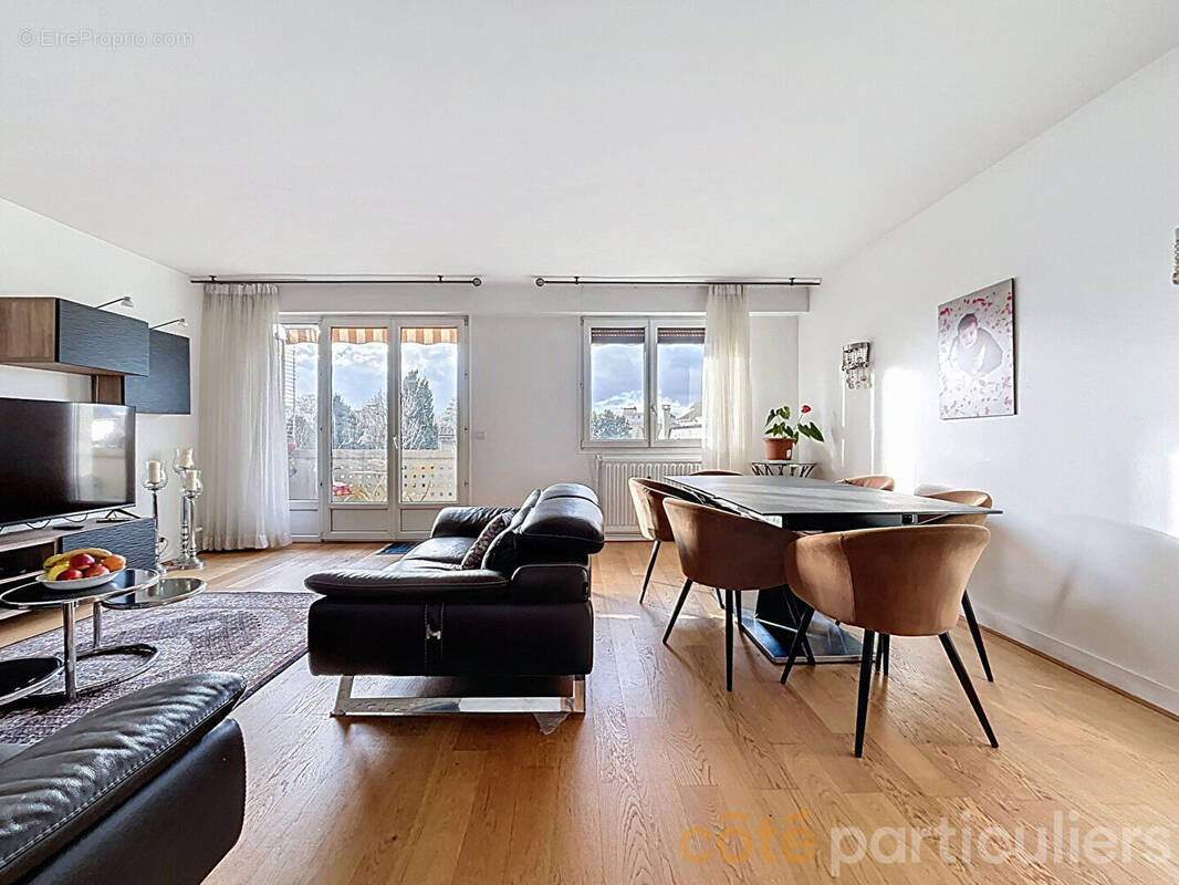 Appartement à SAINT-MAUR-DES-FOSSES