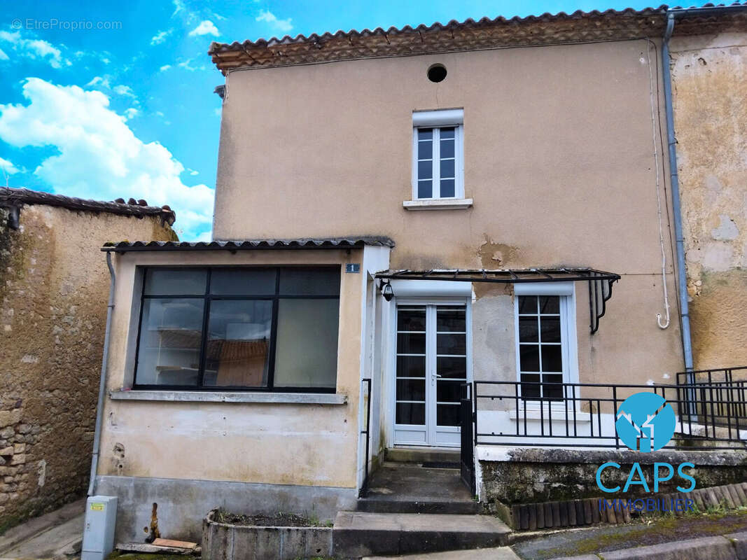 Maison à VOULGEZAC
