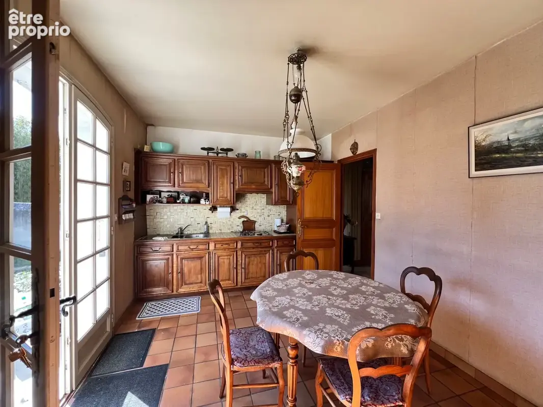 CHÂTELLERAULT – Maison familiale 152 m² – 5 chambres – Vie de plain-pied – Terrain 1 000 m² - photo 9