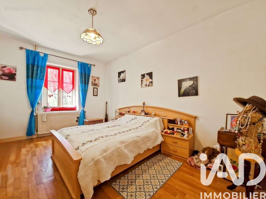 Maison 98 m² à Tronchoy  - photo 7