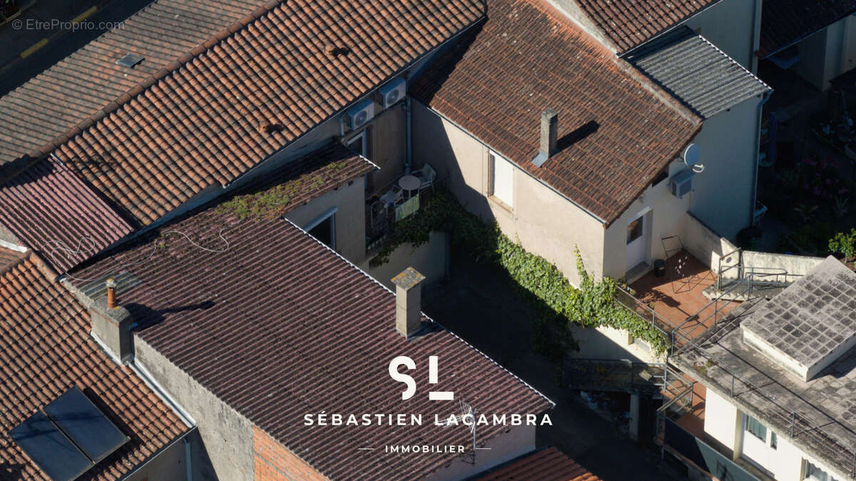 Appartement à SAINT-JUERY