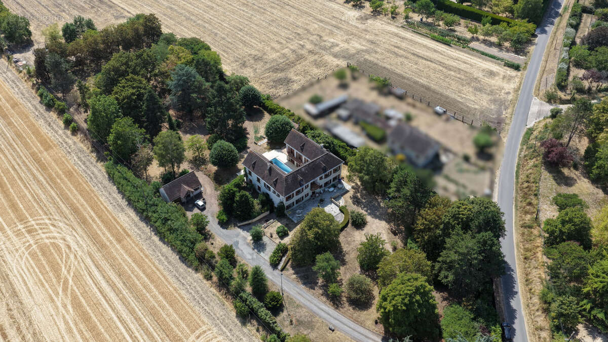 Villa familiale avec parc de 1,7 hectare et piscine à Marcé-sur-Esves - photo 13