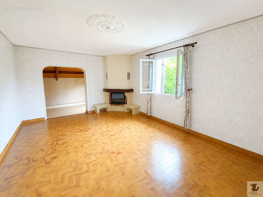 Bergerac Rive gauche - Maison à rafraîchir 94 m2 - Jardin et garage - photo 2