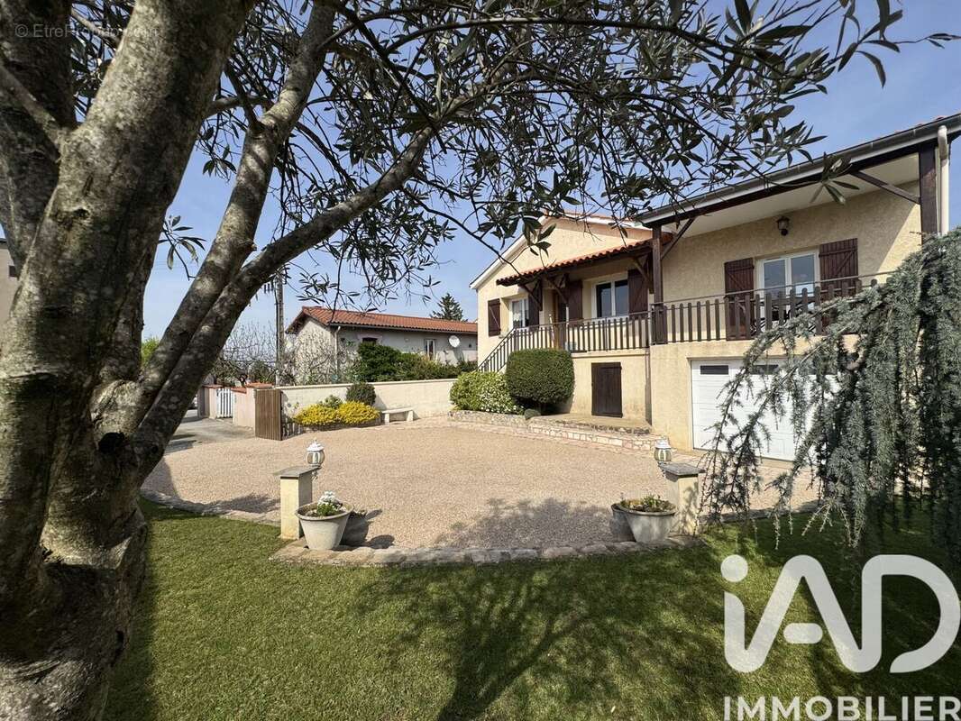 Photo 2 - Maison à MONTBRISON