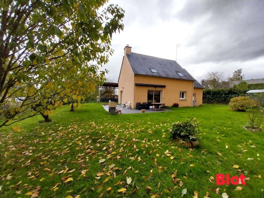 Maison à PLEUDIHEN-SUR-RANCE
