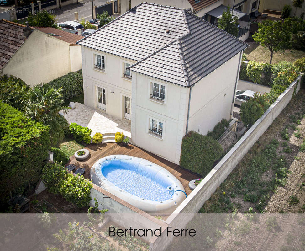 Maison à CARRIERES-SUR-SEINE