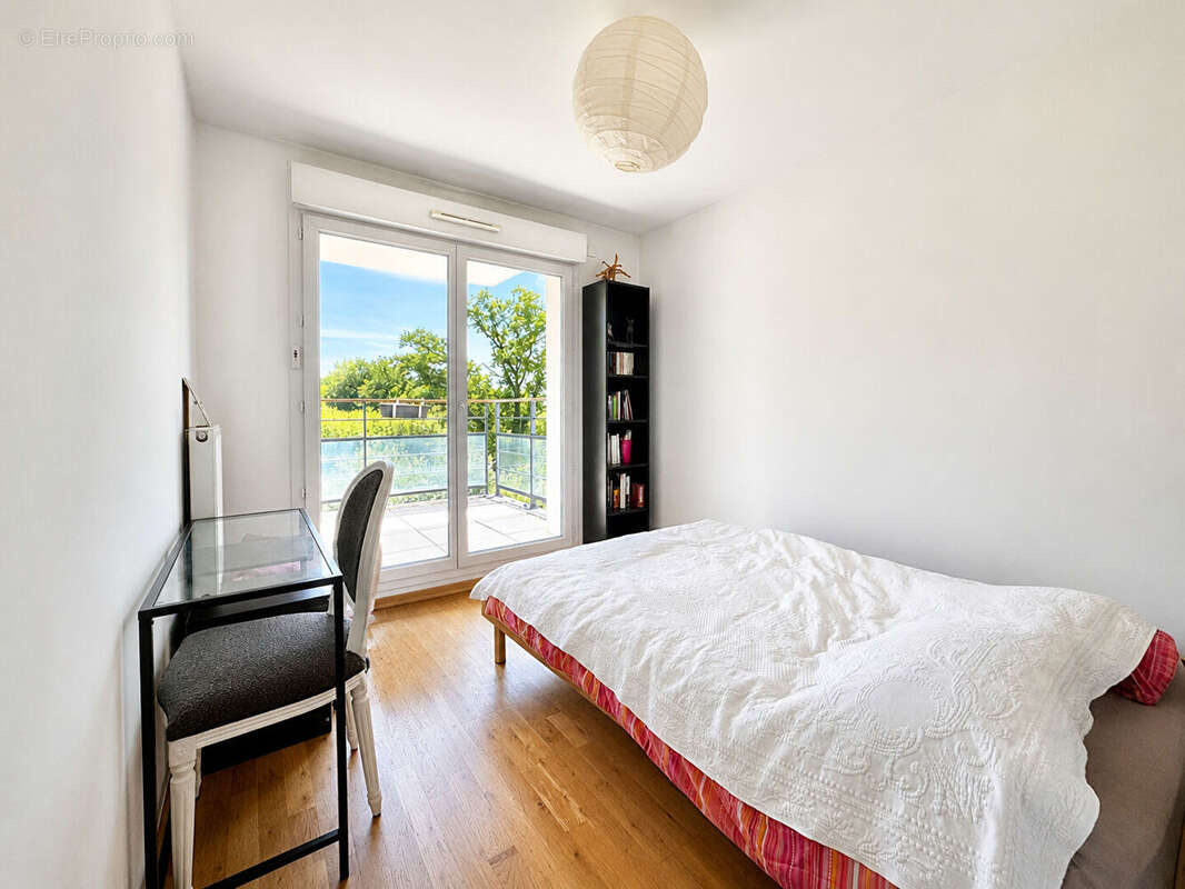 Superbe T4 de 107 m² avec vue, calme et généreux espaces extérieurs - photo 9