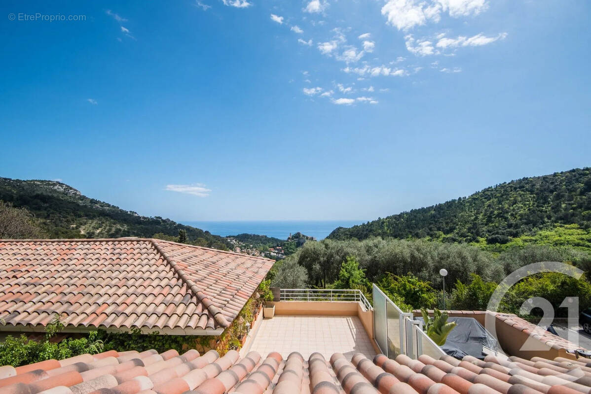 Appartement à EZE