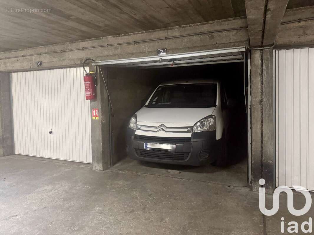 Photo 9 - Appartement à COURBEVOIE