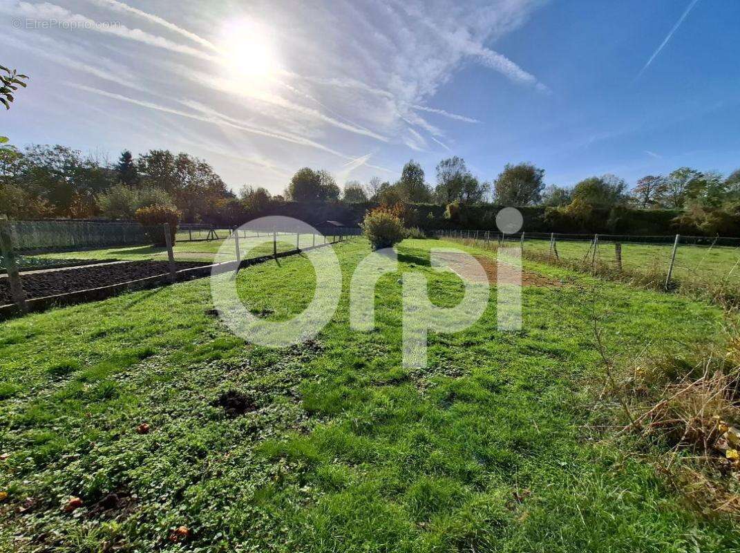 Maison à CUISE-LA-MOTTE