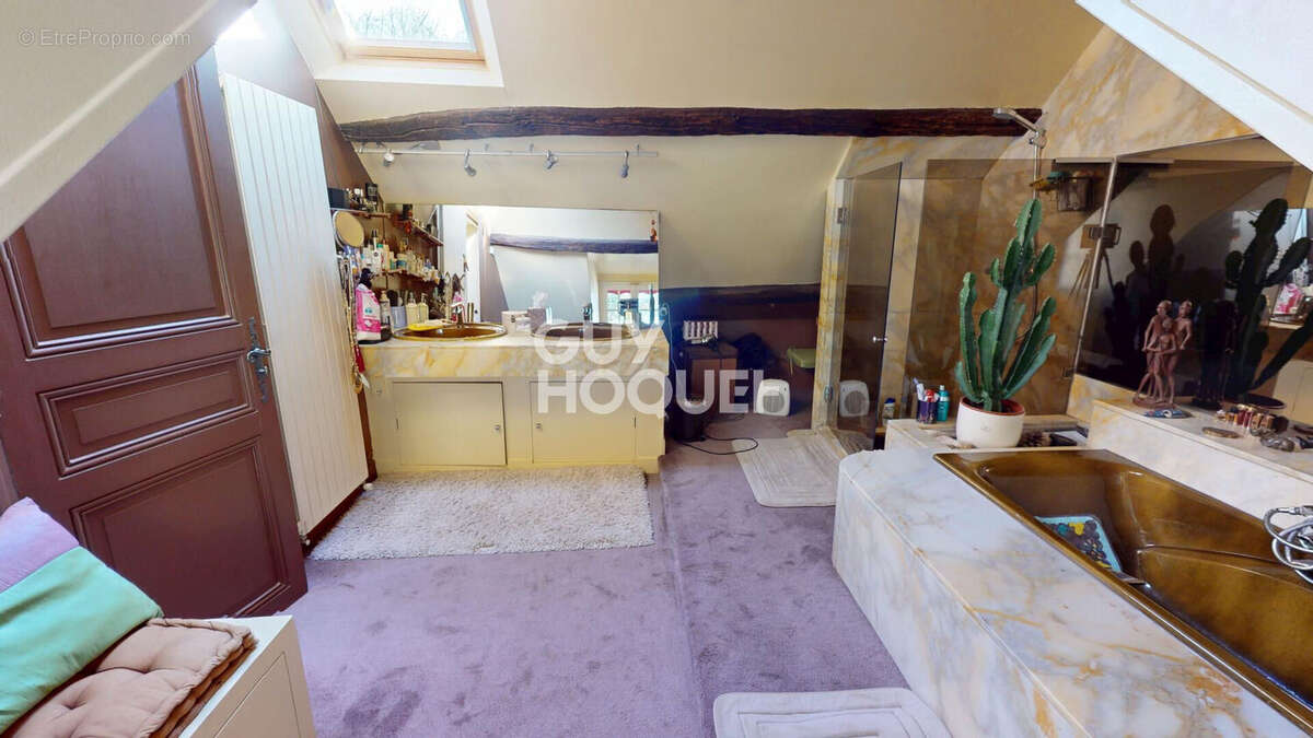 Maison à COURSON-MONTELOUP