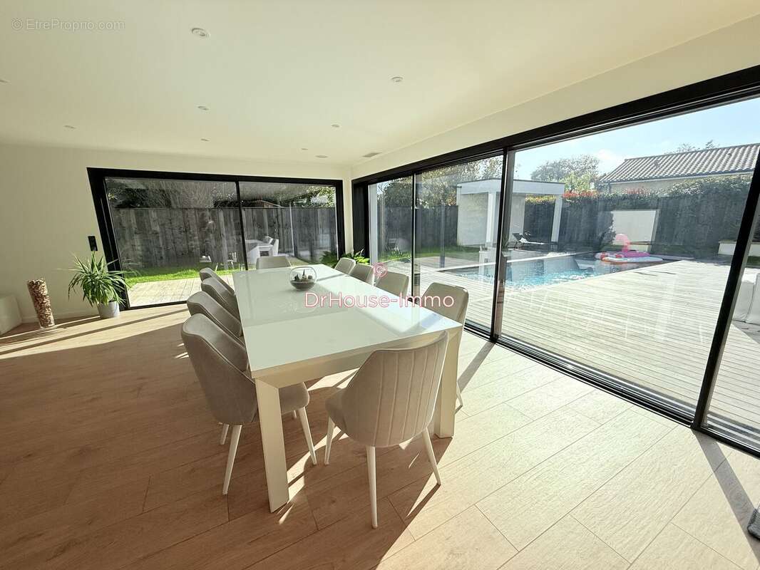 Maison à LE TAILLAN-MEDOC