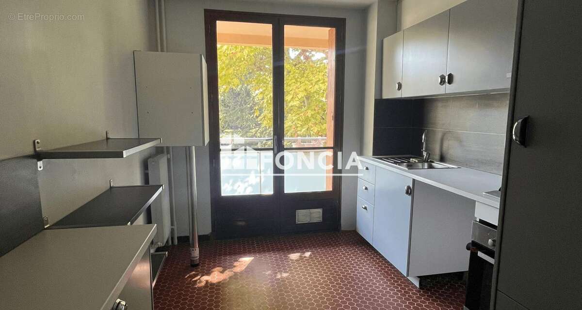 Appartement à MARSEILLE-12E