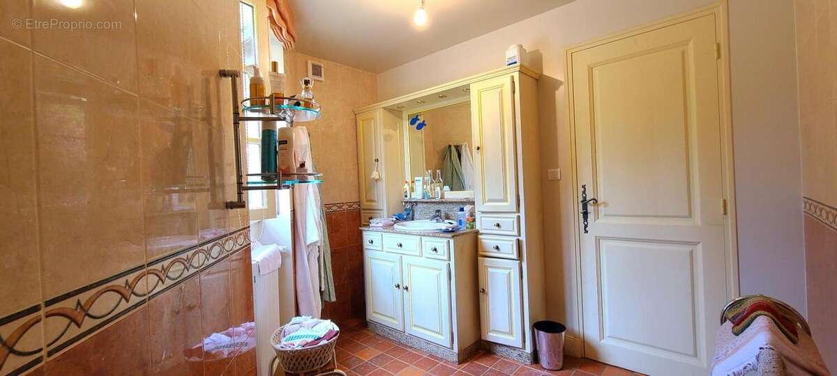 Maison à SAINT-YRIEIX-LA-PERCHE