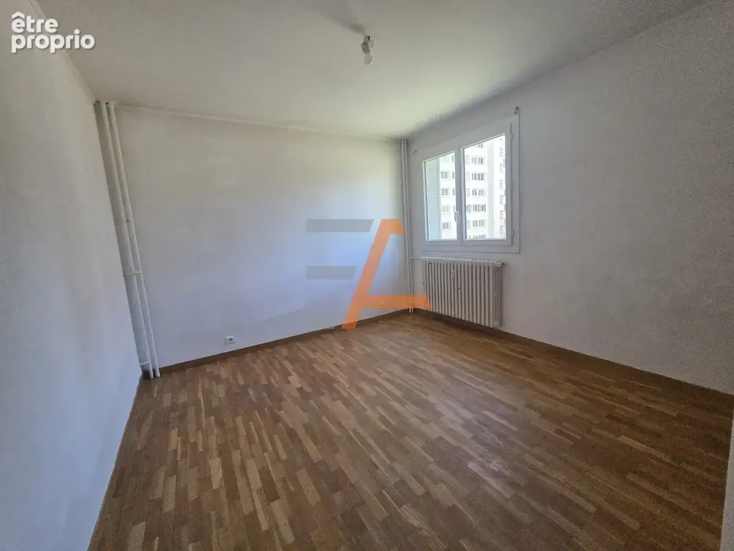 Fauriel   f4 65 m2   balcon   parking fermé et sécurisé - photo 5