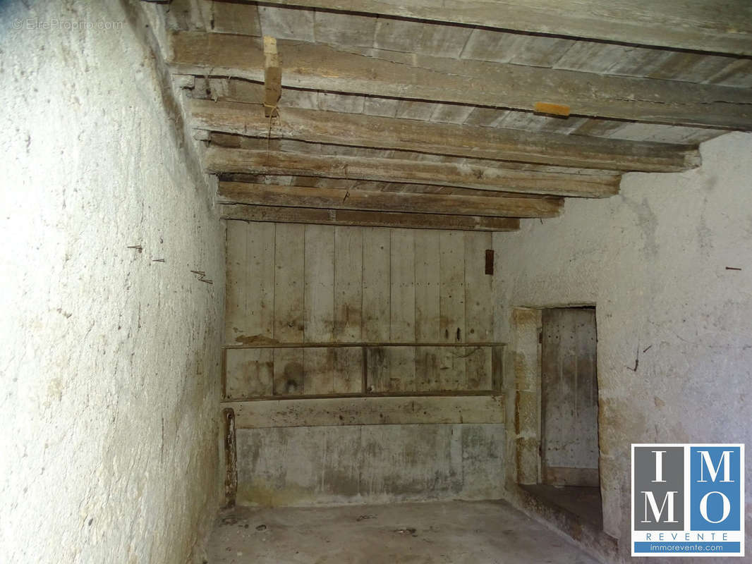 Maison à SAINT-GERMAIN-DES-BOIS