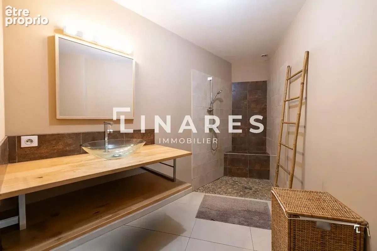 VILLA TRIO - Maison T4 de 182m² Trois espaces de vie indépendants, Piscine Terrain– 13009 - photo 20