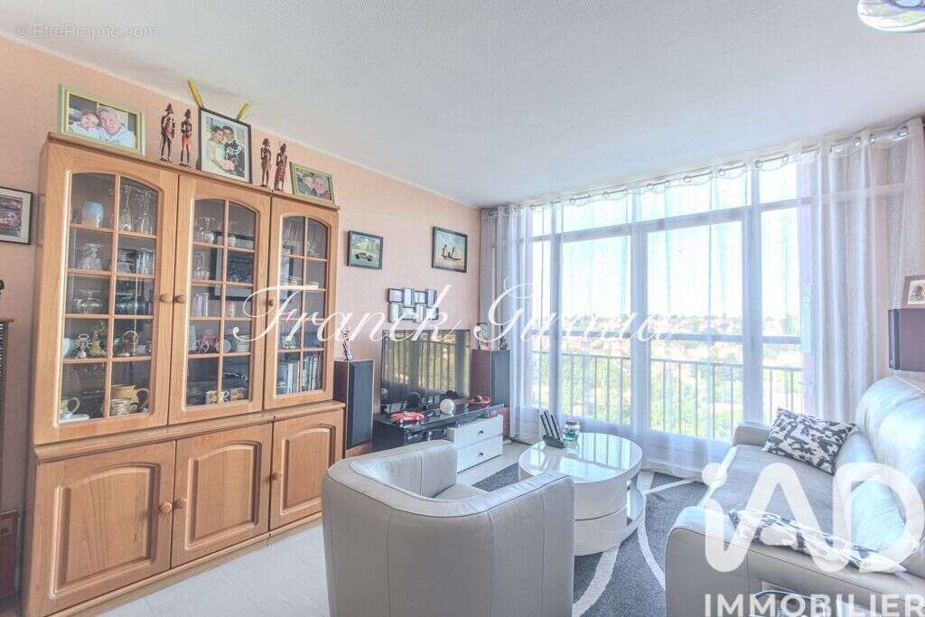 Photo 4 - Appartement à SAVIGNY-SUR-ORGE