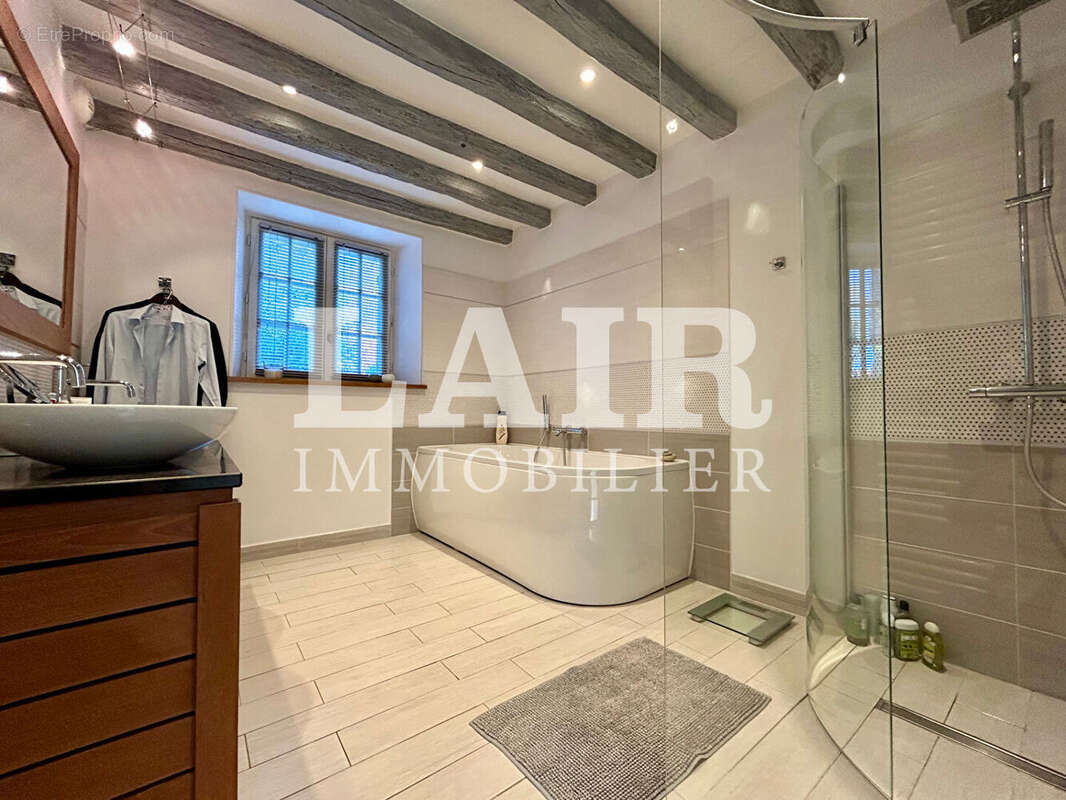 Maison à LE MELE-SUR-SARTHE