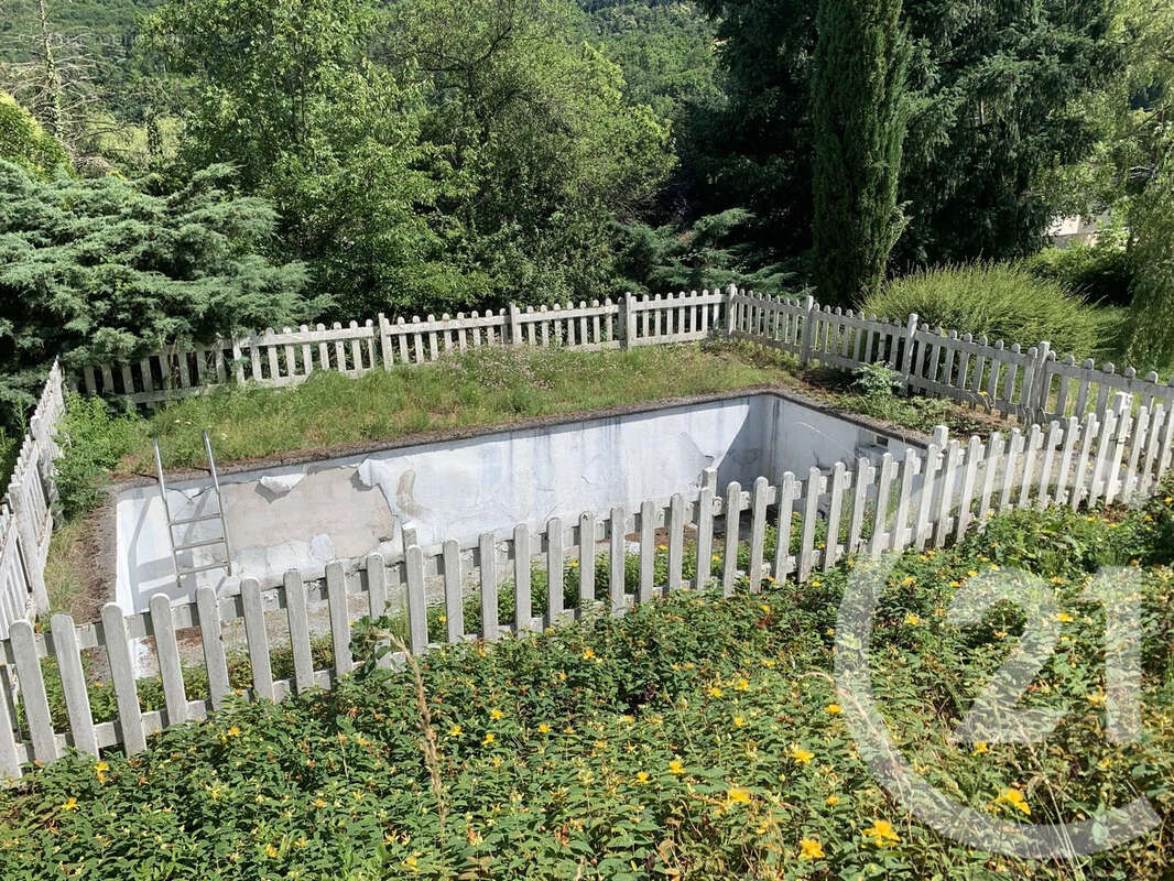 Maison à VILLEVOCANCE