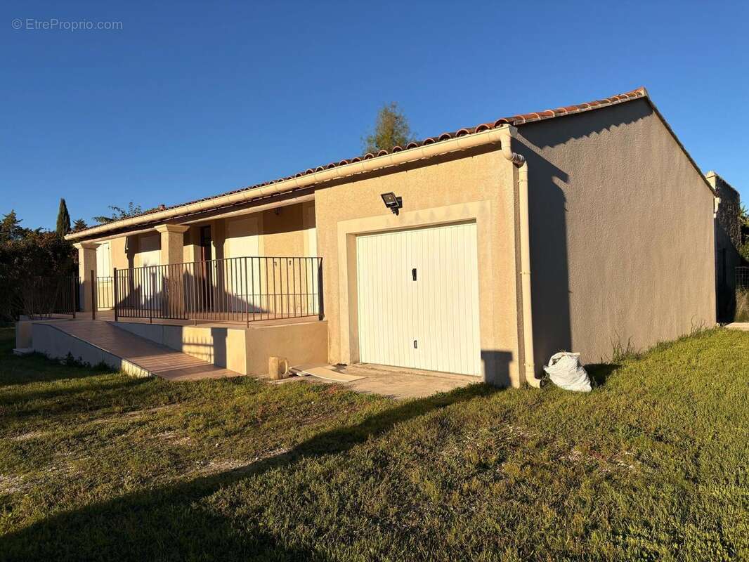 Photo 2 - Maison à LORIOL-DU-COMTAT