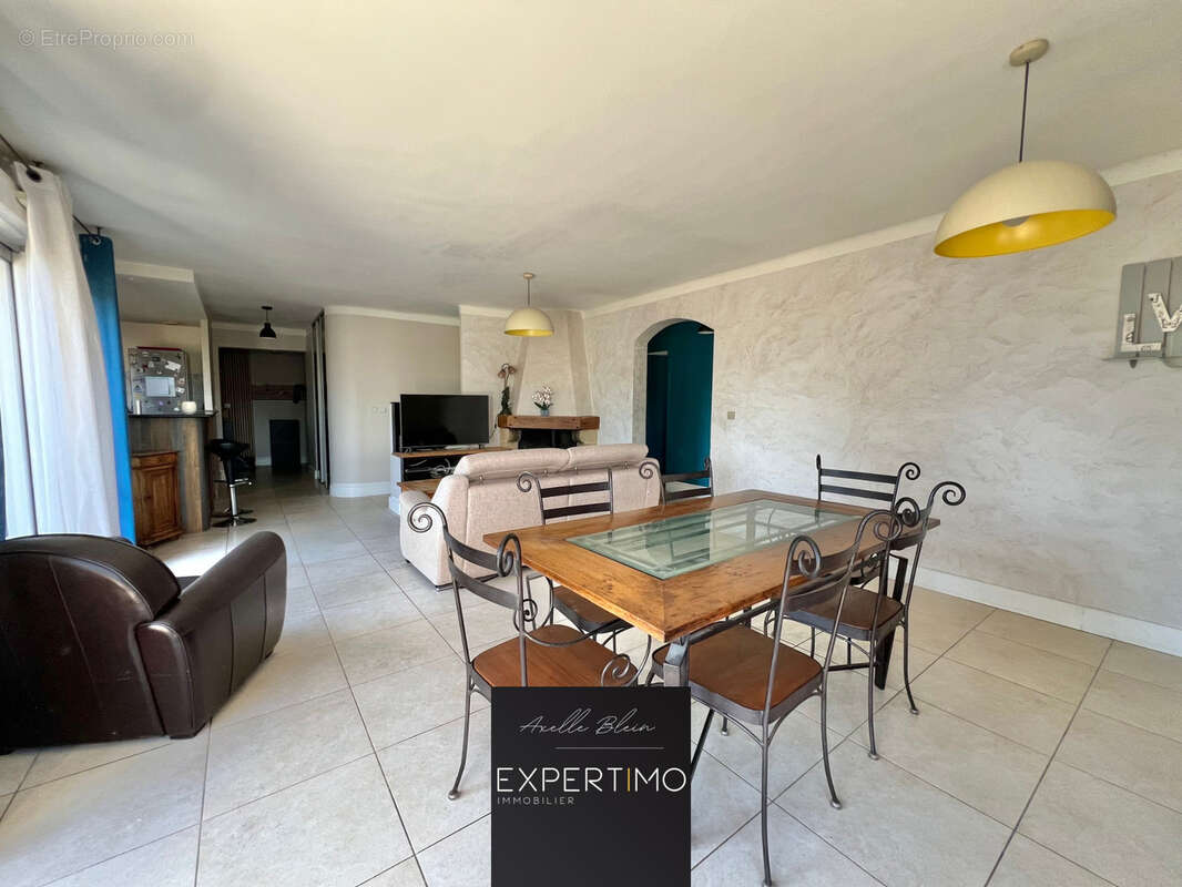 Appartement à MARSEILLE-12E