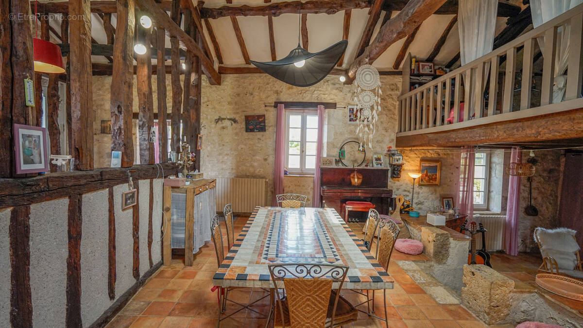 Maison à TOUFFAILLES