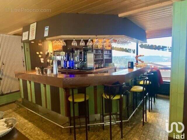 Photo 3 - Commerce à PREMANON