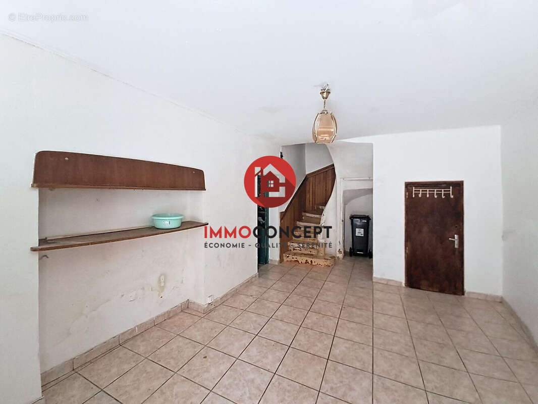 Appartement 136 m² à Roquemaure  - photo 2