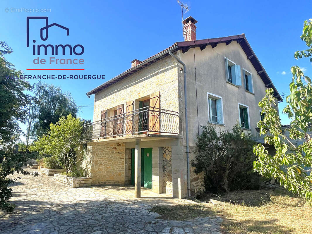 Maison 126 m2 + dépendances sur terrain de 8617m². - photo 2
