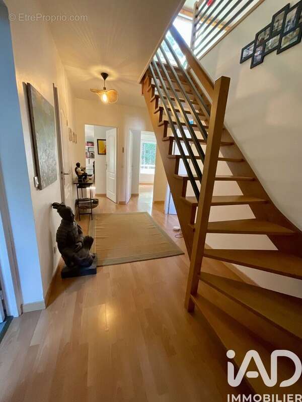 Photo 8 - Maison à TOUSSUS-LE-NOBLE