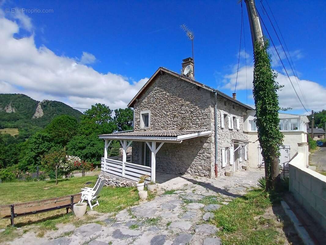 Maison à ROSIERES