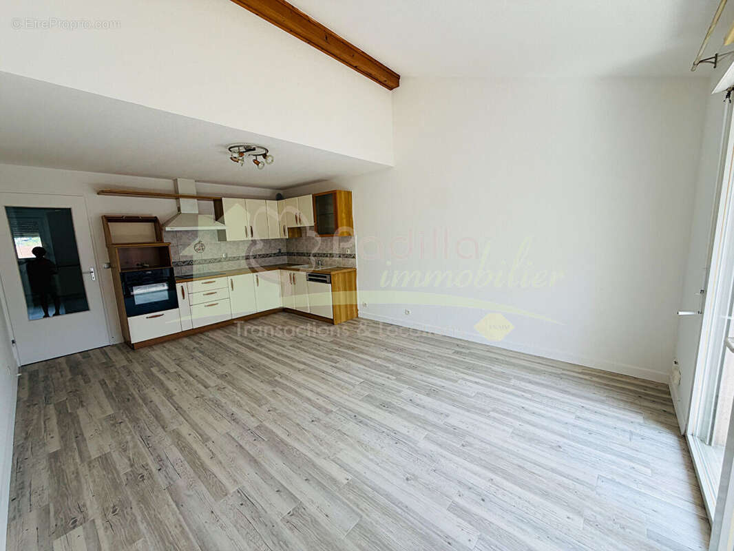 Appartement à CLUSES