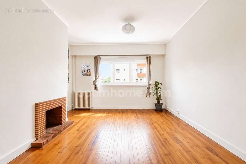 Secteur jardin de l’observatoire / hauts de jolimont – appartement familial t4 de 83 m² – 3 chambres – 2 balcons – parking priva - photo 4