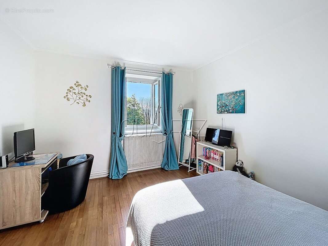 Charme indéniable pour cette maison Mansart - photo 15