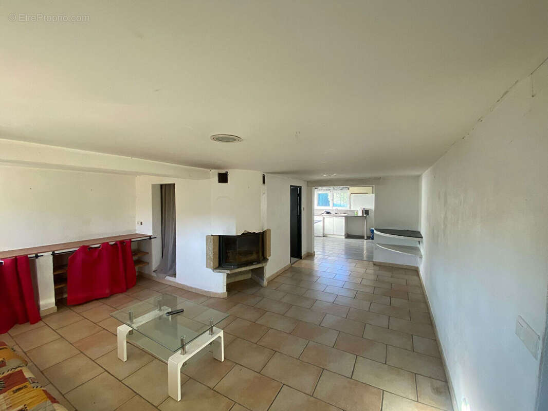 Maison à ROQUEMAURE