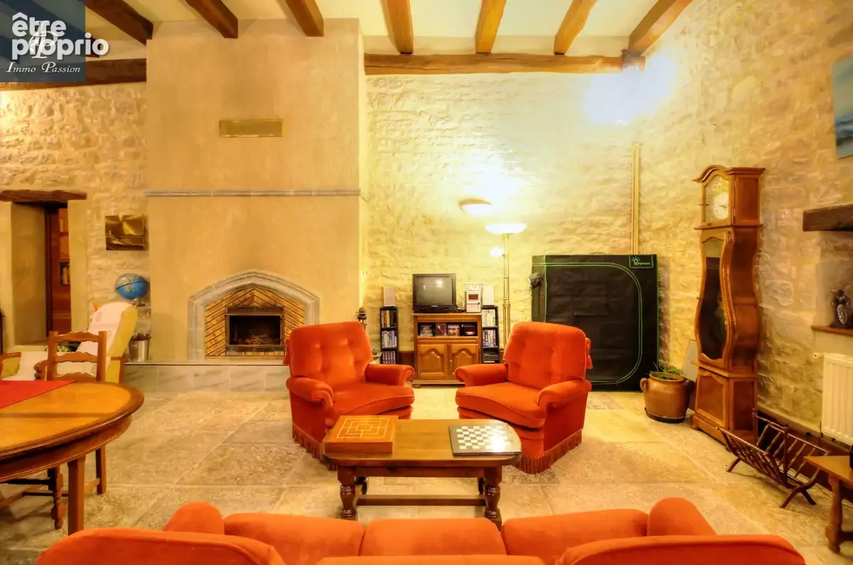 A VENDRE Proche COUSANCE : Magnifique Propriété 11 pièces 350 m2 - photo 4