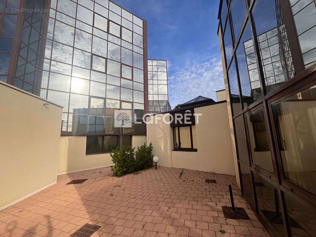 Commerce à IZERNORE