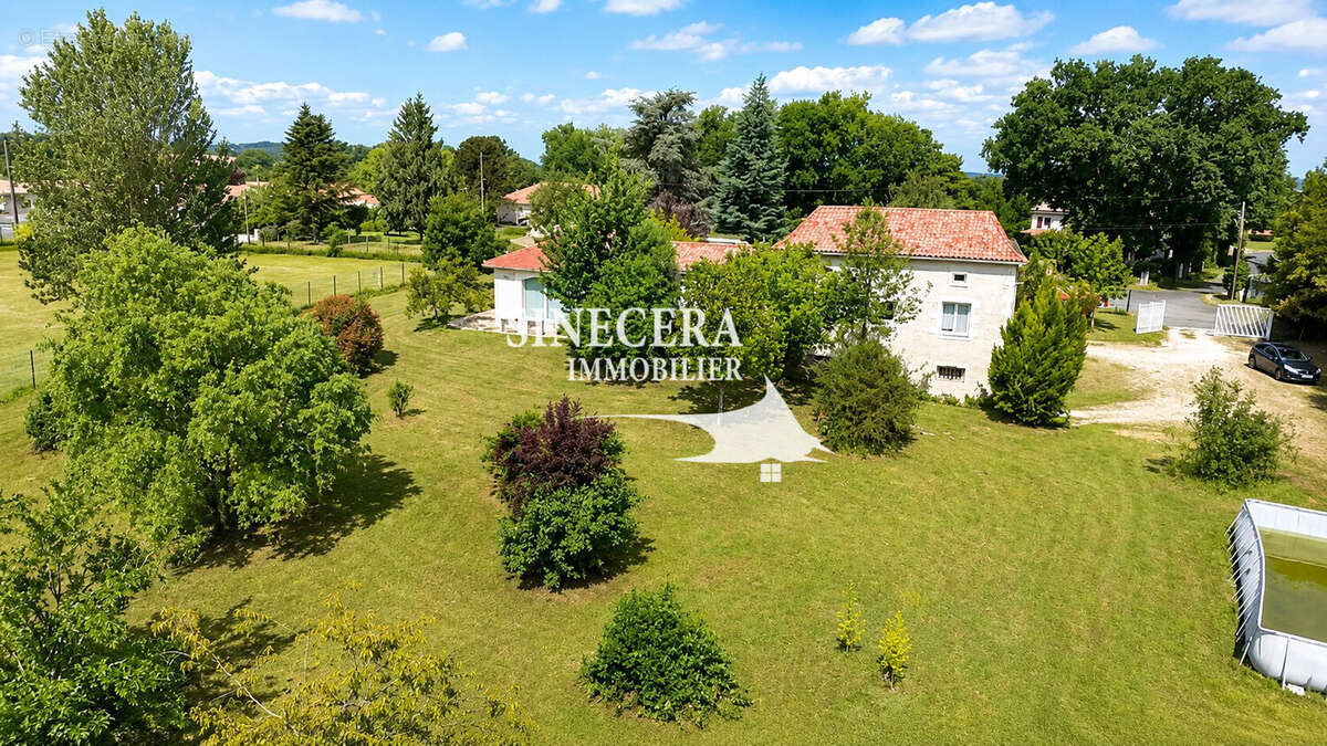 Maison 170 m² à Riberac  - photo 3