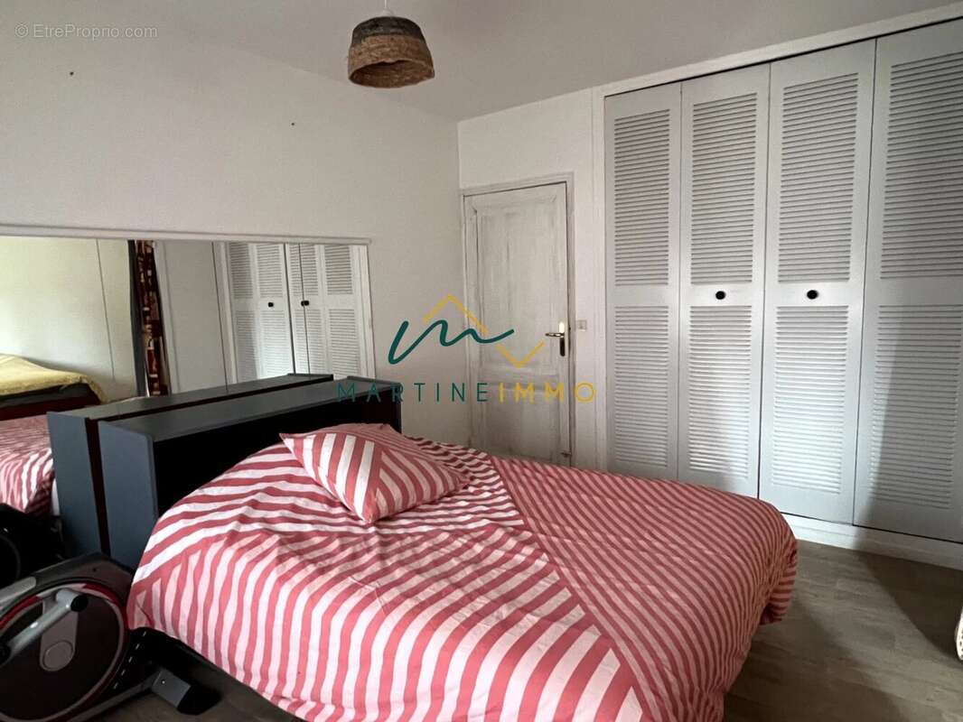 A vendre maison pierre 400m2 avec piscine - photo 12