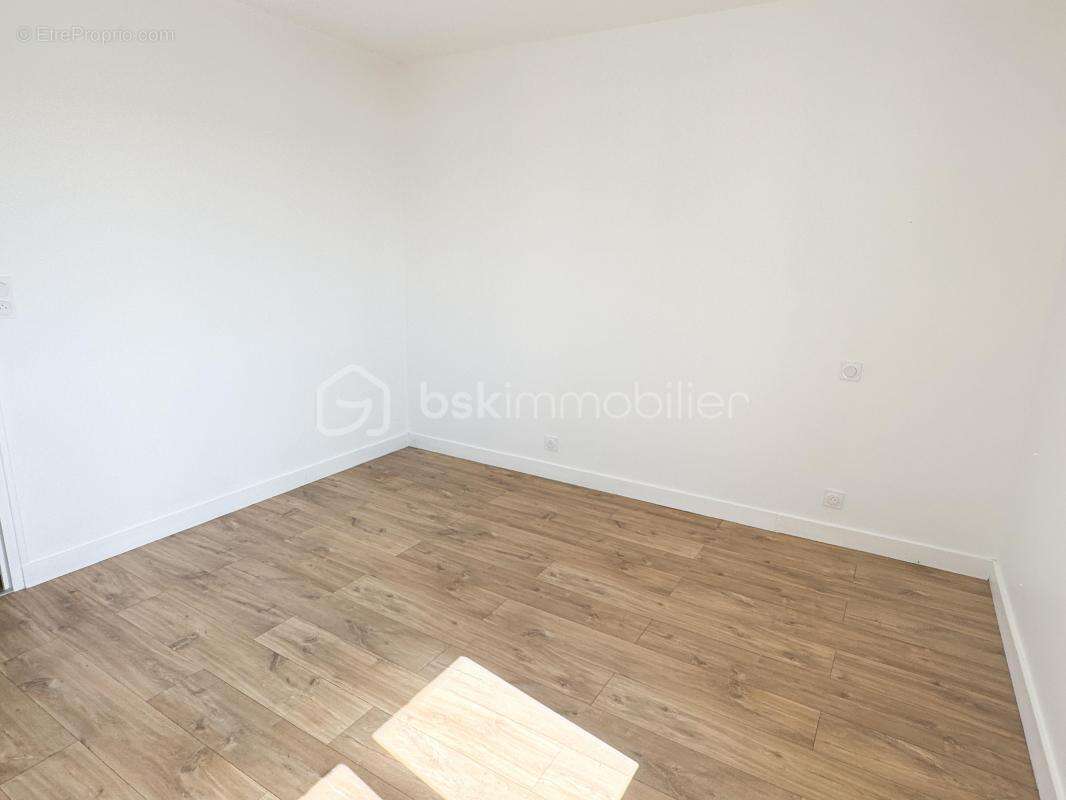 Maison à PORT-BRILLET