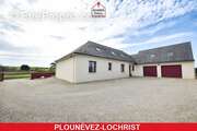Maison à PLOUNEVEZ-LOCHRIST