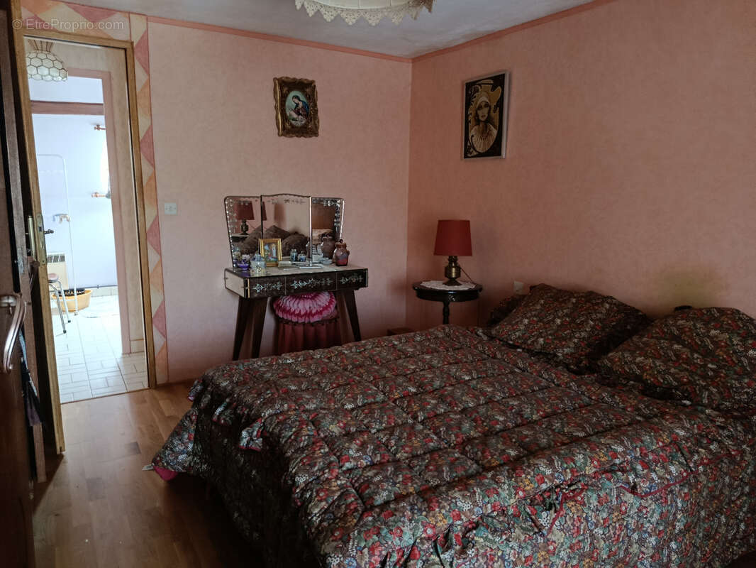 Maison à BENGY-SUR-CRAON