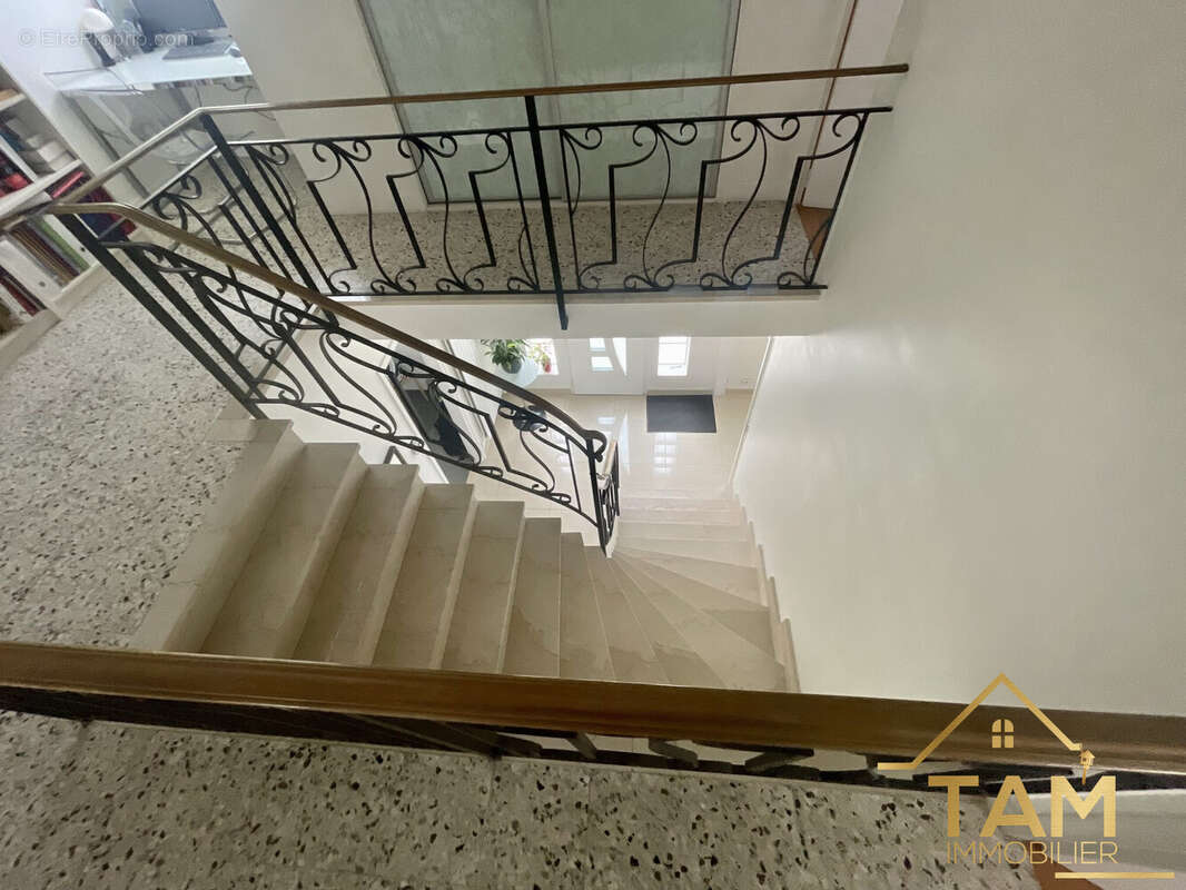 Maison à SAINT-CYR-L&#039;ECOLE