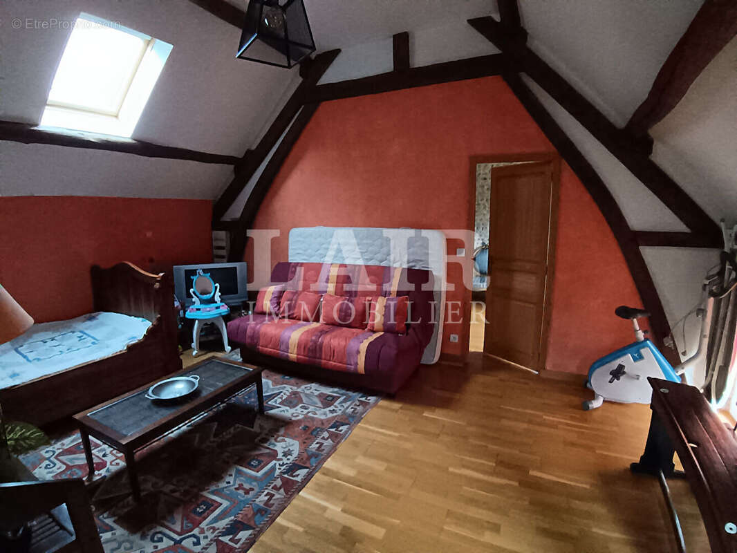 Maison à LE MELE-SUR-SARTHE