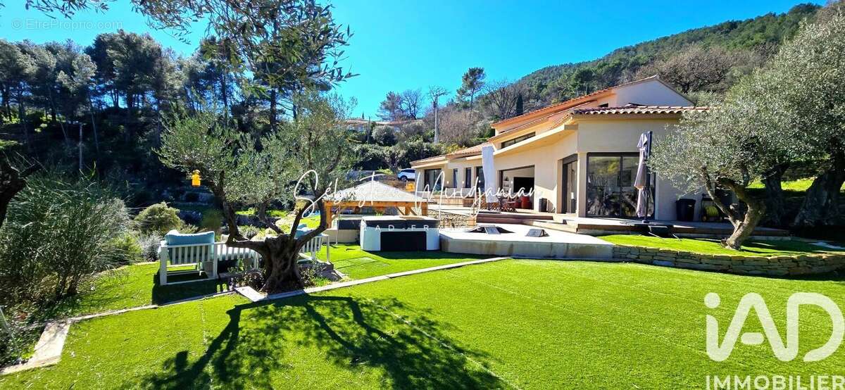 Photo 5 - Maison à SOLLIES-VILLE